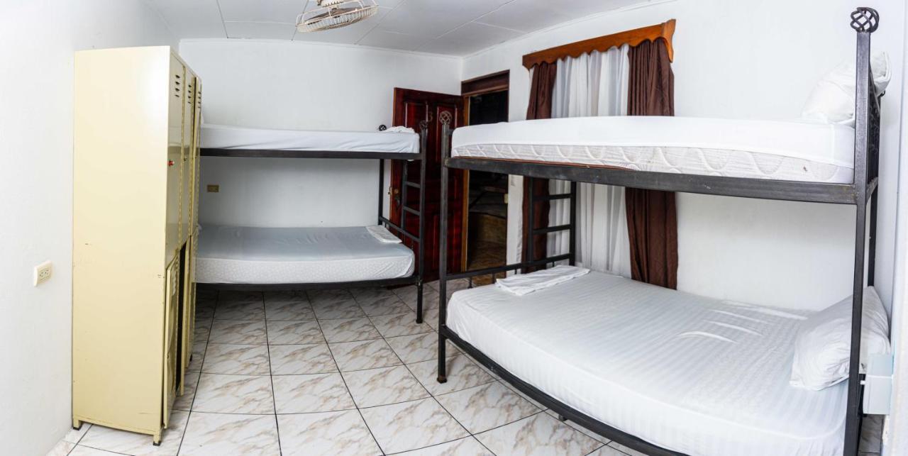Arenal Poshpacker Hostel La Fortuna Buitenkant foto