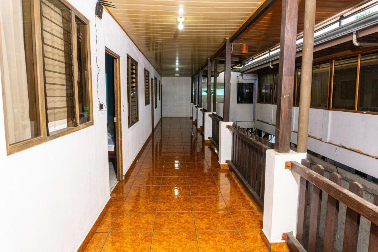 Arenal Poshpacker Hostel La Fortuna Buitenkant foto